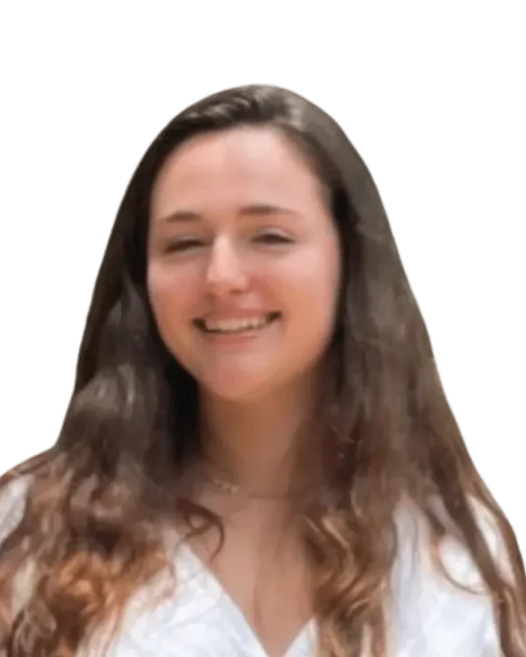 About 2 Estefania Headshot No Background